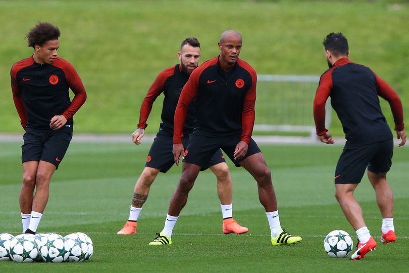 Perasaan Aneh Kompany Jelang Duel Lawan Rooney