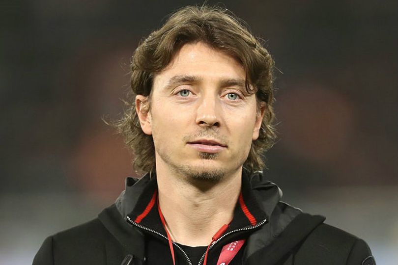 Milan Tak Bisa Beli Gelandang Karena Montolivo Ogah Hengkang