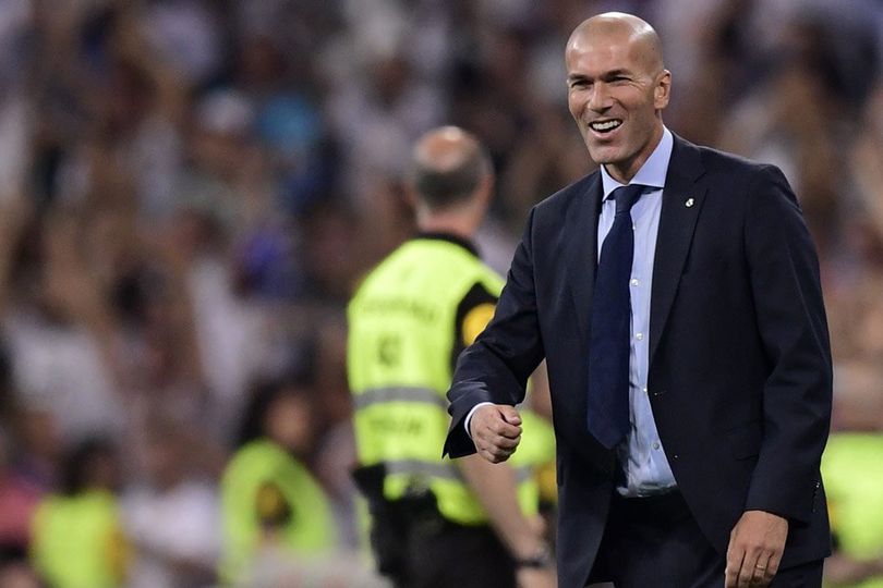 PSG Bujuk Zidane Membelot dari Real Madrid