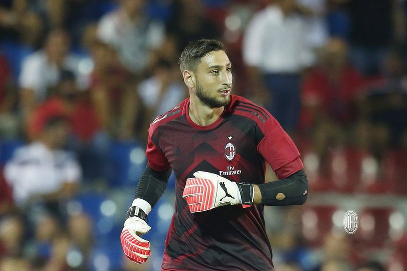 Donnarumma Kecewa Dengan Kecaman Suporter Milan