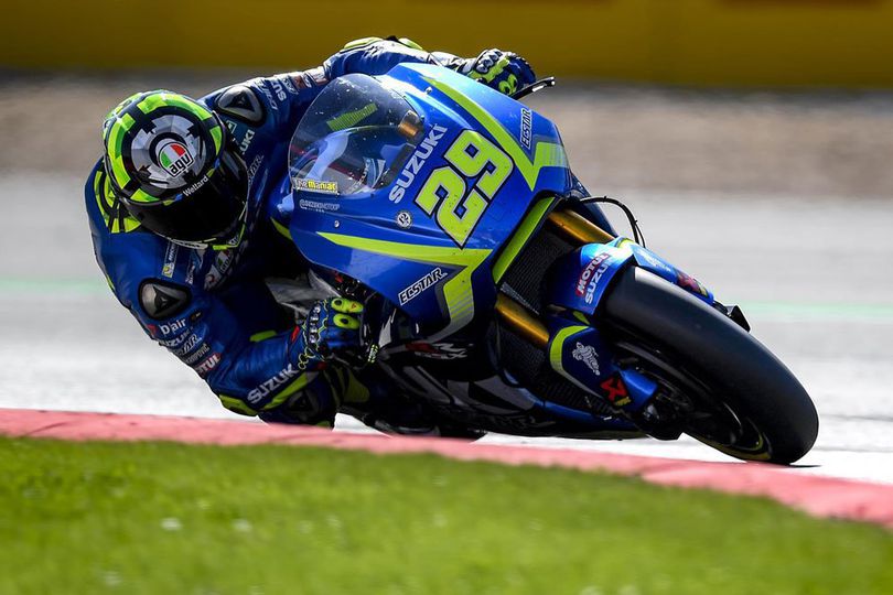 Andrea Iannone Pimpin Sesi Pemanasan MotoGP Inggris