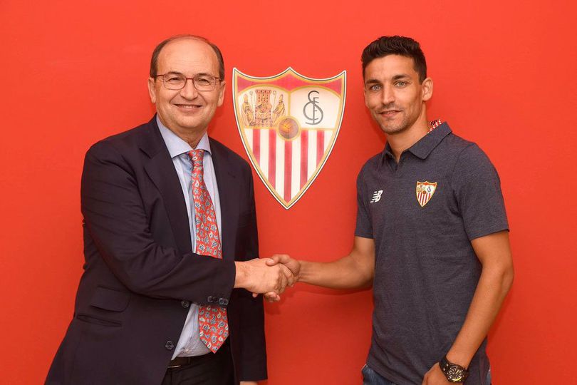 Jesus Navas Resmi Kembali ke Sevilla Jesus Navas Resmi Kembali ke Sevilla