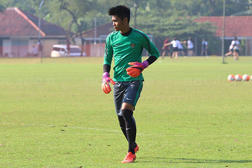 Persik Kediri Pertahankan Kiper Kurniawan Kartika Ajie