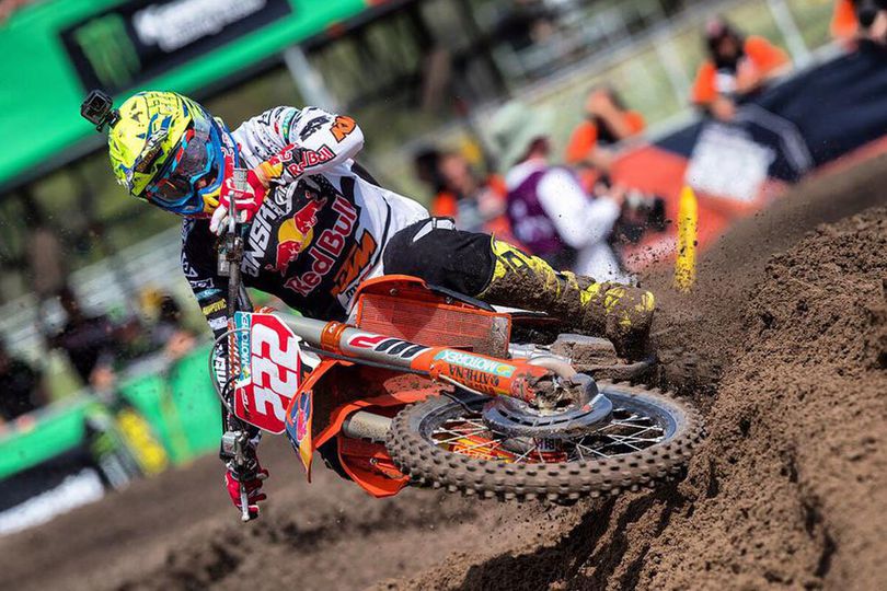 Red Bull Hadiahi Legenda Motocross Uji Coba Formula 1