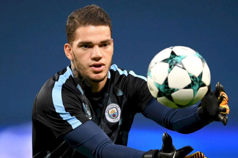 Ederson Bantah Ada Masalah dengan Bravo di City