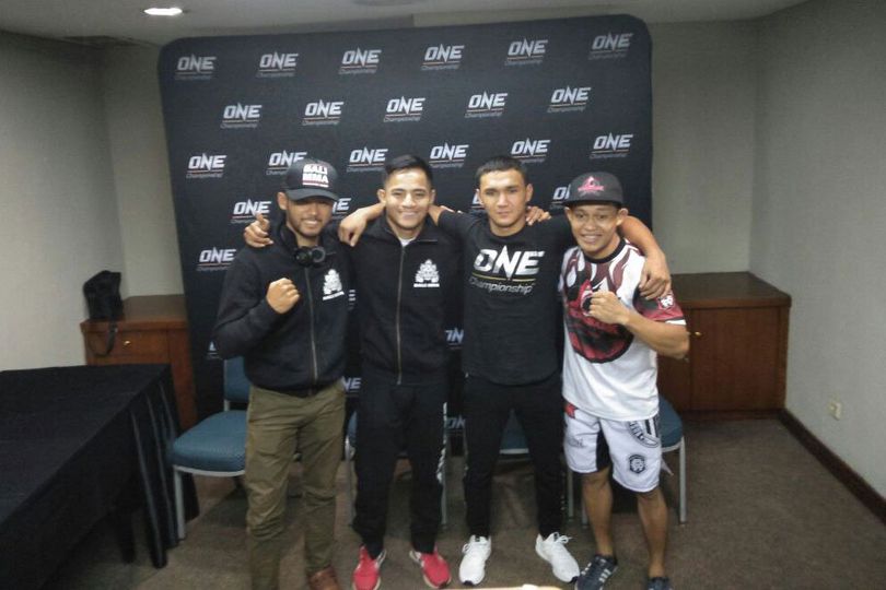 Hajar Eustaquio, Akhmetov Juara ONE Championship