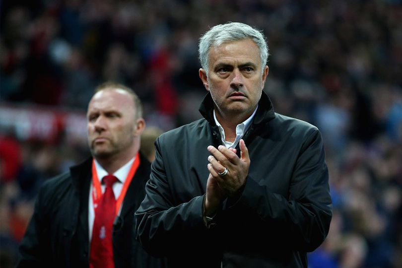 Merson Kecam Komentar Mourinho Soal Carabao Cup