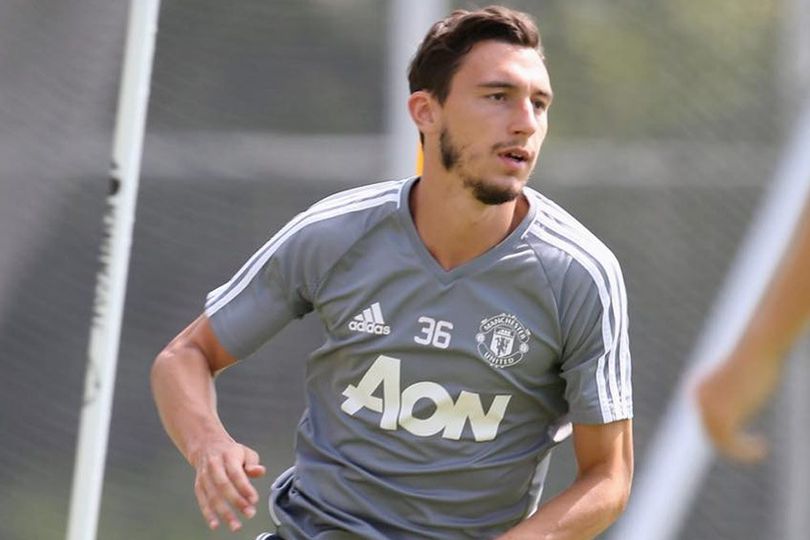 Tinggalkan MU, Darmian Bisa Merumput Bersama Napoli