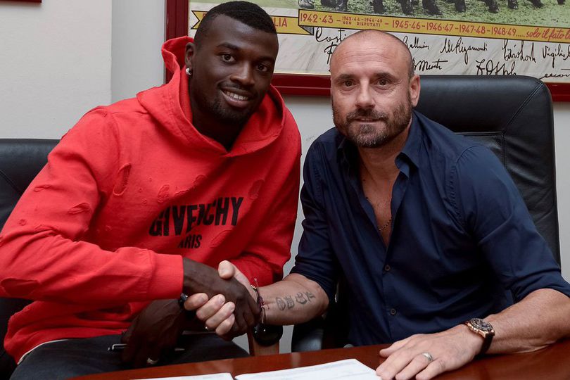 Gabung Torino, M'Baye Niang Minta Maaf ke AC Milan