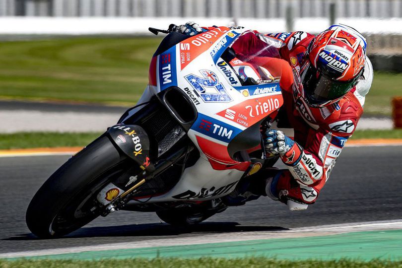 Casey Stoner Uji Coba Bareng Ducati di Valencia