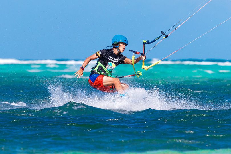 Boracay, Spot Penting Penyuka Olahraga Ekstrem!