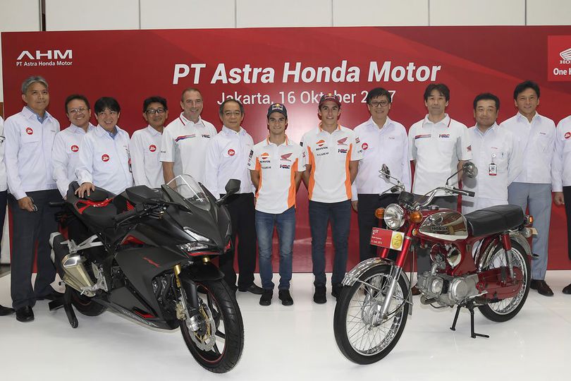 Inilah Keseruan Kunjungan Marquez-Pedrosa ke Indonesia Inilah Keseruan Kunjungan Marquez-Pedrosa ke Indonesia