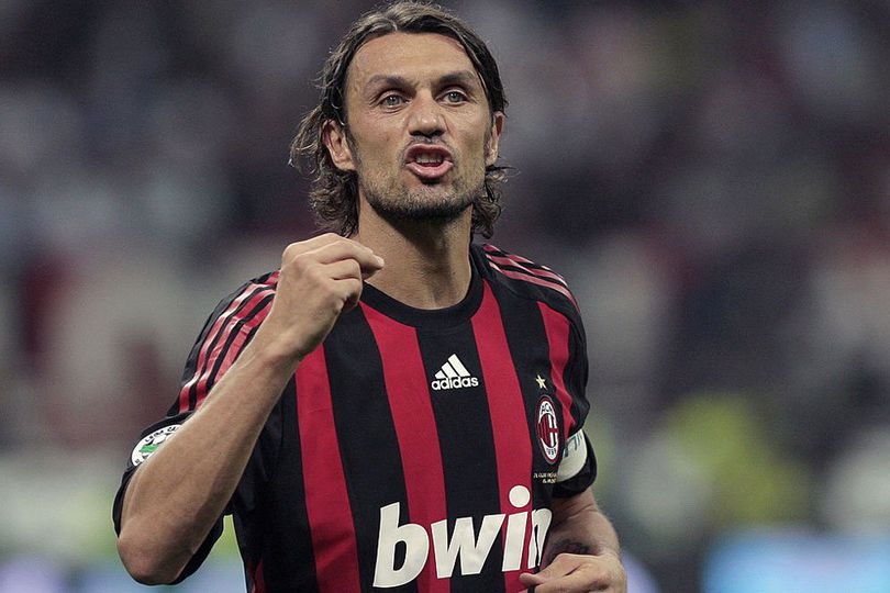 50 Bek Terbaik Menurut Fans: Paolo Maldini Nomor Satu, Siapa Berikutnya?