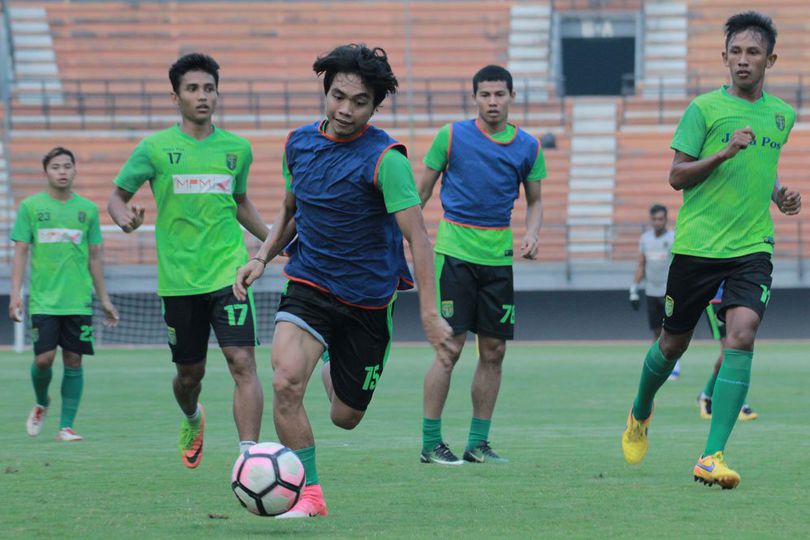 Persebaya Kembali Dihantui Cedera Pemain