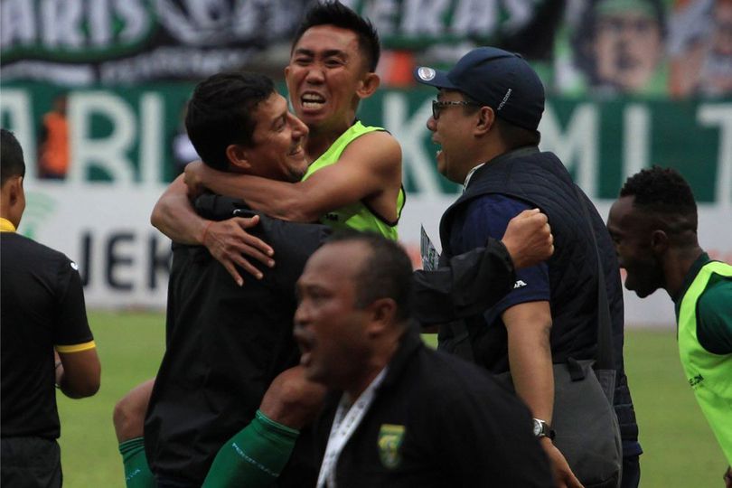 Bekuk PSMS, Persebaya Juara Liga 2