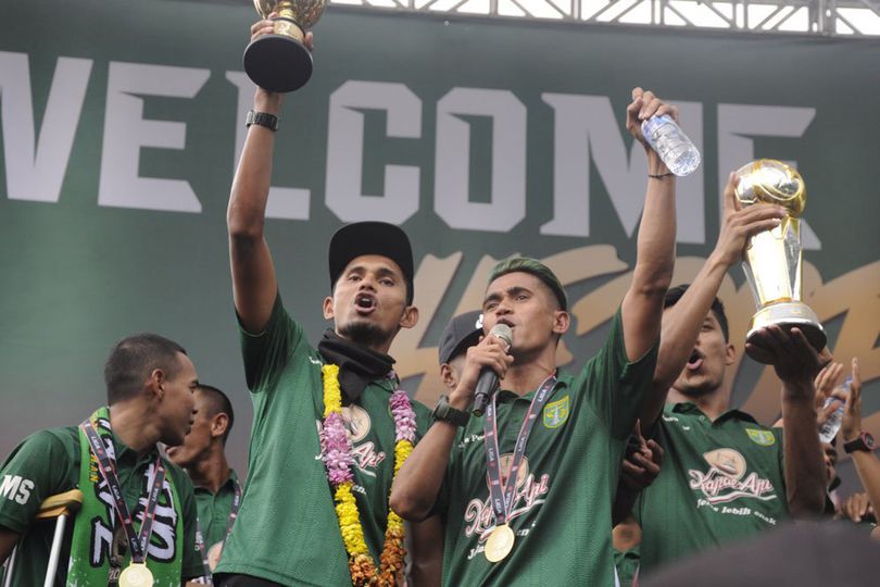 Pemain Persebaya Hafal Lagu Wajib Bonek