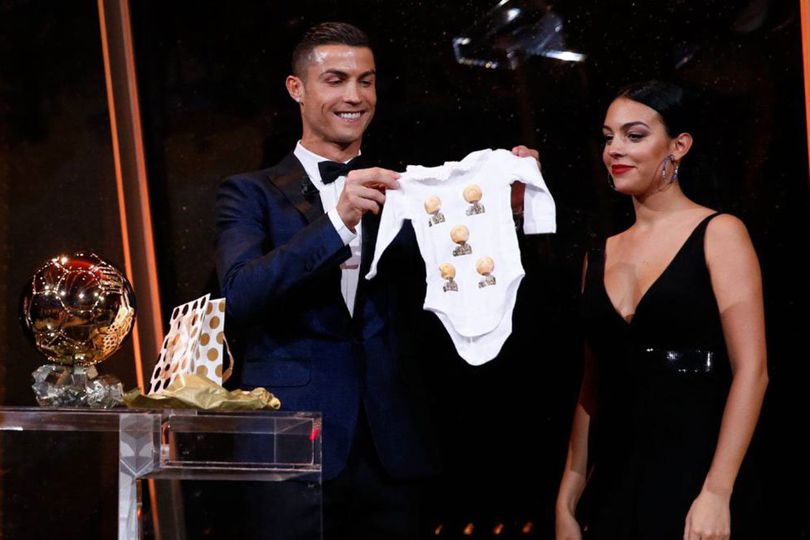 Video: Ronaldo Minta Bikin Anak Lagi, Pacarnya Cuma Senyum