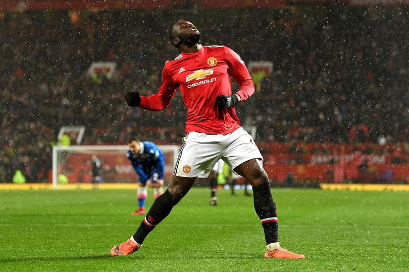 Hasil Pertandingan Manchester United vs Stoke City: Skor 3-0