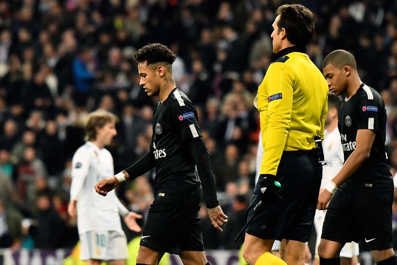 Video: Neymar Hajar Wajah Wasit Sampai Laga Terhenti