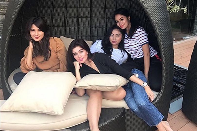 Empat Anak Perempuan Djajang Nurdjaman Cantik Semua, Kamu Pilih Mana?