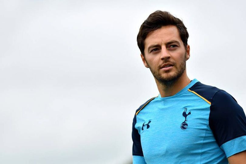 Benturan Kepala yang Membuat Ryan Mason Harus Melupakan Mimpi Besarnya di Usia Muda