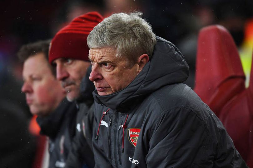 Tak Ada VAR di Premier League, Wenger Pun Emosi