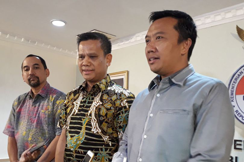 PT LIB Laporkan Hak Siar Liga 1 2018 pada Menpora