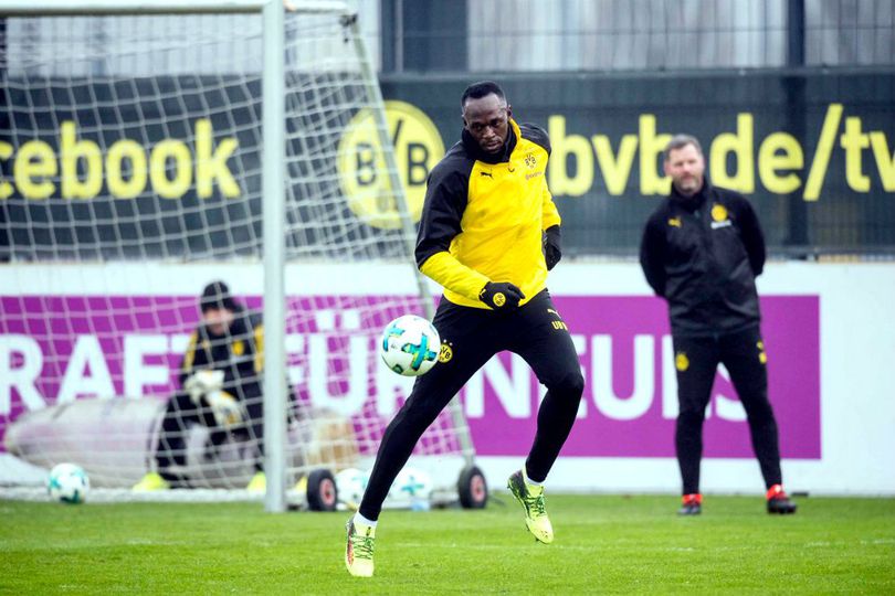 Cetak Gol dan Trik Nutmeg, Usain Bolt Tampil Impresif di Sesi Latihan Dortmund