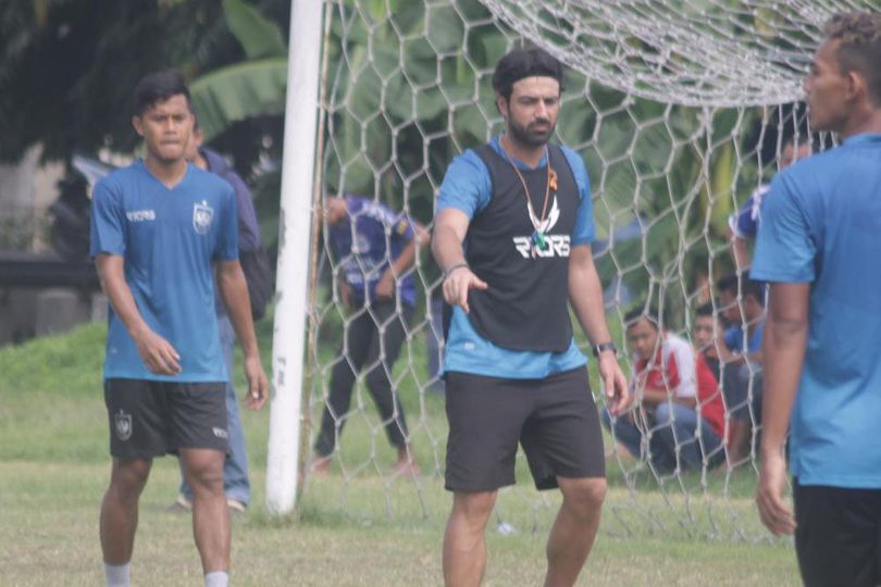 Latihan PSIS di Bawah Asuhan Pelatih asal Italia Vincenzo Annese