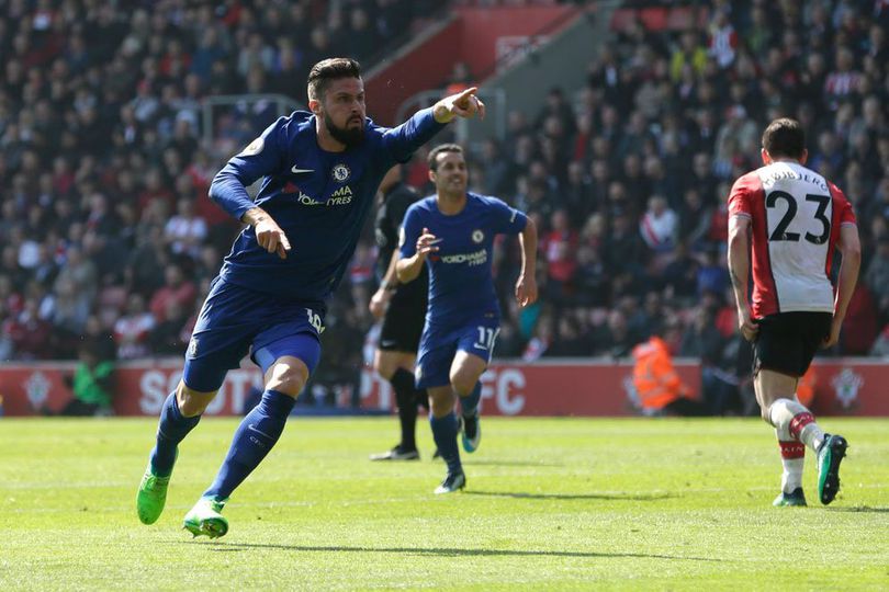 Jadi Pahlawan Chelsea, Giroud Bahagia