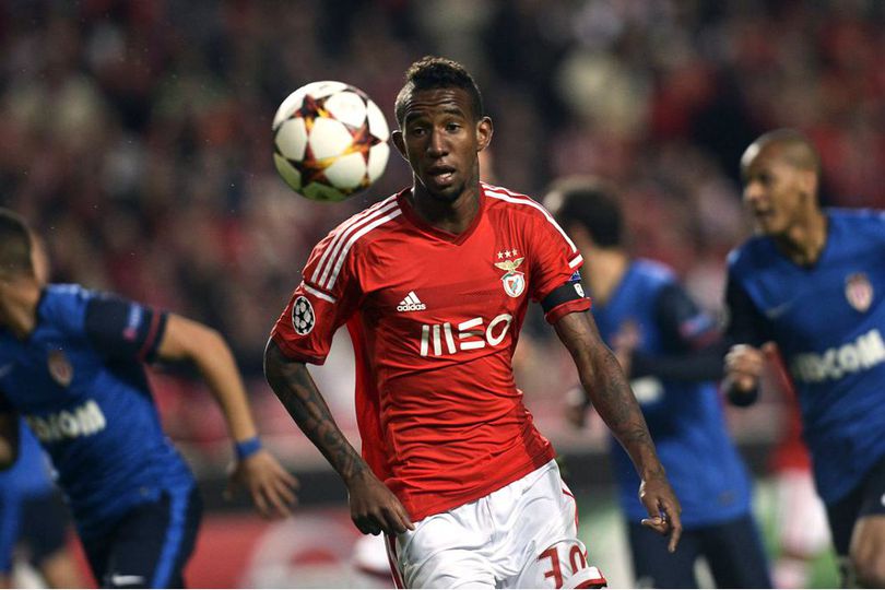 MU dan Liverpool Gigit Jari, Talisca Pilih ke AS Roma