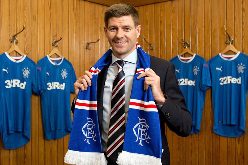 Jadi Pelatih Baru Rangers, Gerrard Tak Akan Beli Luis Suarez