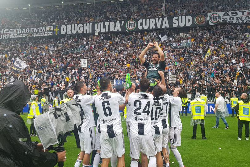 Besok, Gianluigi Buffon Jalani Tes Medis di Juventus