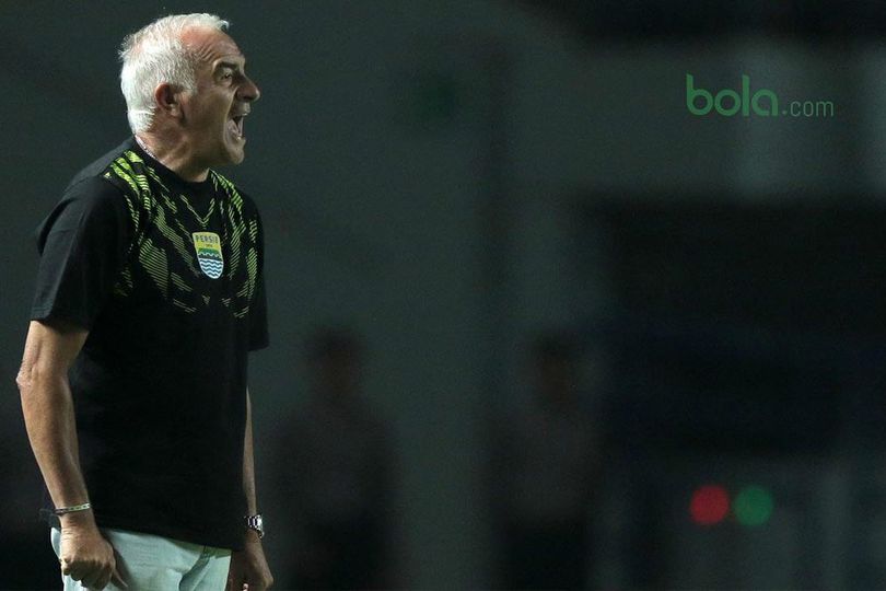 Mario Gomez Puji Sektor Penjaga Gawang Persib