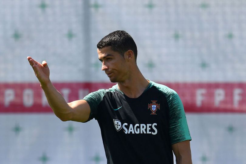 Bos Uruguay: Tak Ada Pemain yang Bisa Tahan Ronaldo