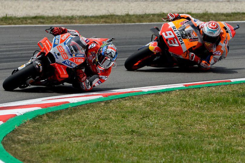 Honda Prediksi Perang Antara Marquez-Lorenzo