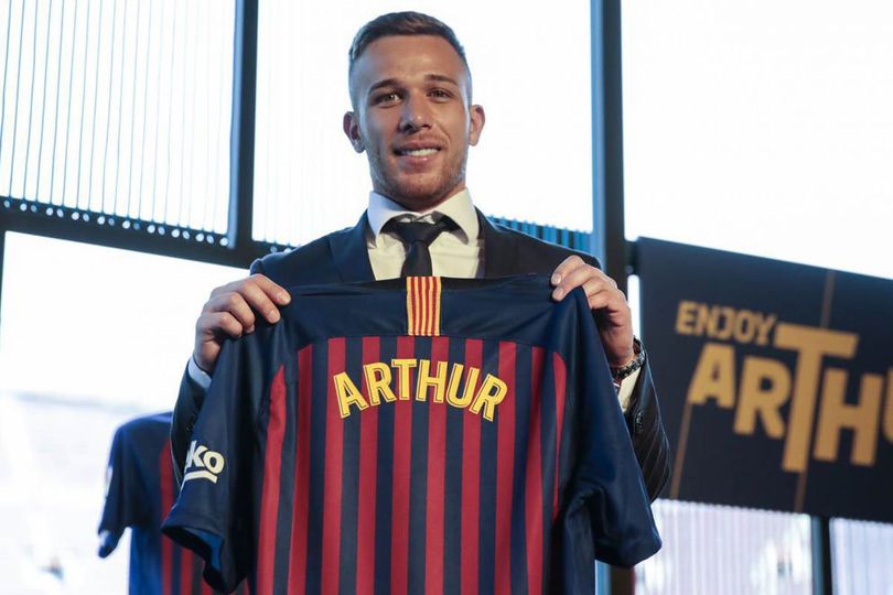 Arthur Melo Pilih Barcelona Karena Dirayu Neymar