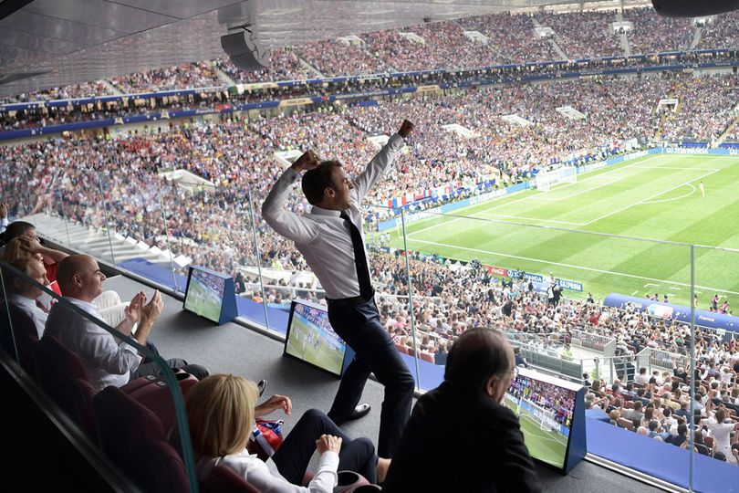 Selebrasi Gila Emmanuel Macron, Presiden Prancis di Final Piala Dunia 2018