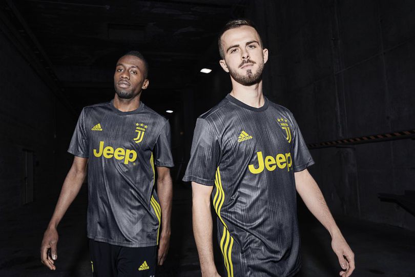 Keren! Inilah Penampakan Jersey Ketiga Juventus Musim 2018/2019