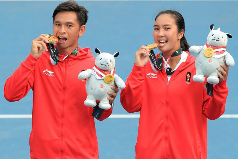 Raih Medali Emas Tenis, Christopher Rungkat dan Aldila Sutjiadi Ditunggu Bonus Rumah Raih Medali Emas Tenis, Christopher Rungkat dan Aldila Sutjiadi Ditunggu Bonus Rumah