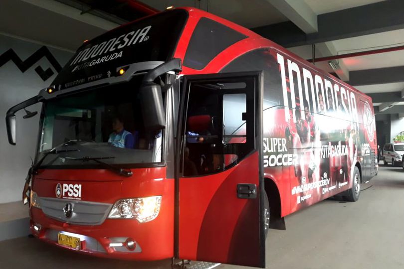 Tiba di Stadion Patriot dengan Bus Baru, Skuat Timnas Indonesia U-23 Rileks