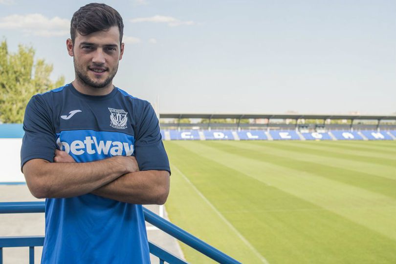 Barcelona Resmi Lepas Jose Arnaiz