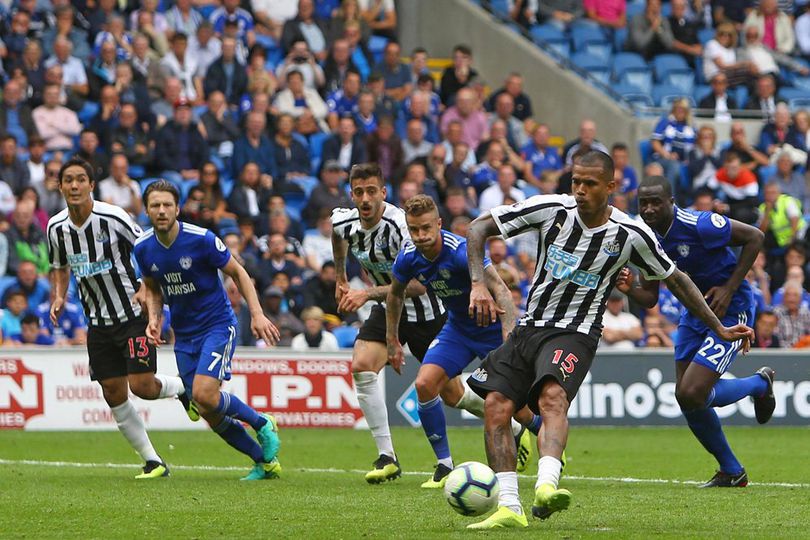 Tak Mau Disebut Gagal, Kenedy Ingin Kembali ke Chelsea dan Jadi Juara Tak Mau Disebut Gagal, Kenedy Ingin Kembali ke Chelsea dan Jadi Juara