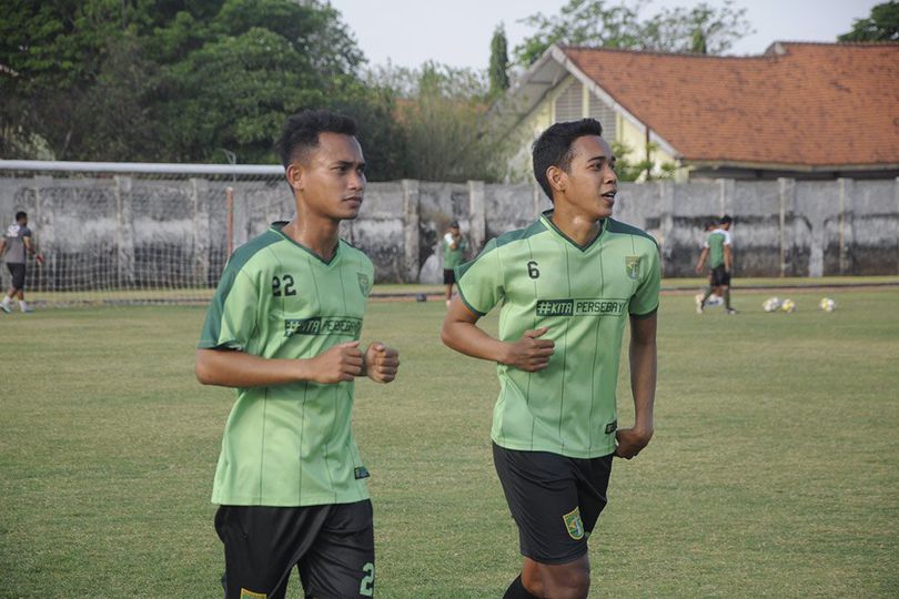 Gelandang Persebaya Antusias Bereuni dengan Andik Vermansah