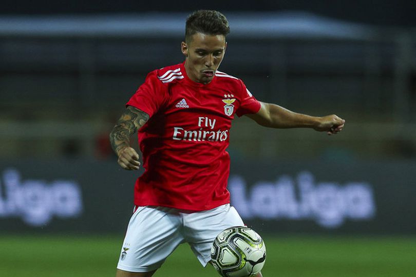 Jika Lisandro Martinez Gagal, Arsenal Berpaling ke Bek Benfica?