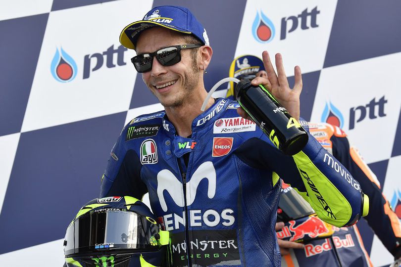 Takkan Pensiun Lebih Awal, Rossi Tak Peduli Rekornya Dipatahkan Marquez