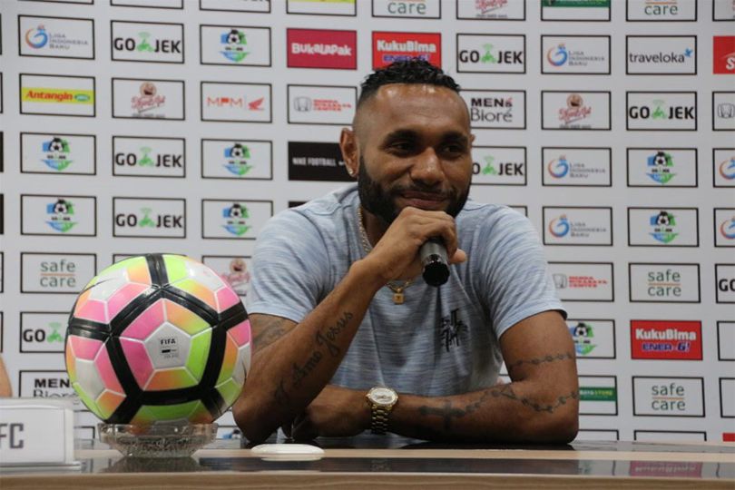 Titus Bonai Absen dalam Laga Kontra Persib, Mengapa?