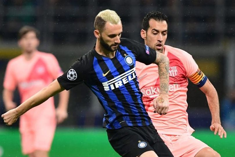 Menebus Klausul Brozovic Saja Takkan Cukup bagi MU dan Arsenal