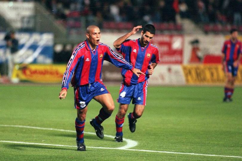 Foto-foto Lawas Ronaldo di Barcelona