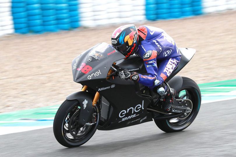 Era Baru, Bradley Smith Kuasai Uji Coba Perdana MotoE